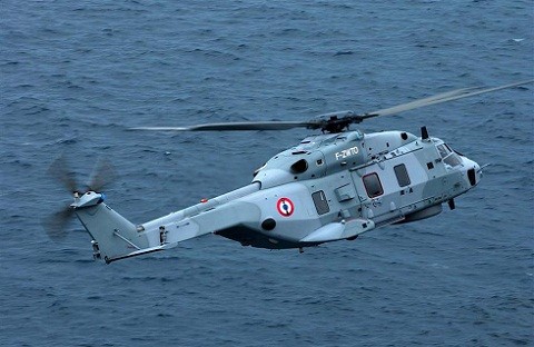 Hình ảnh trực thăng NH90 đang tuần tra trên biển